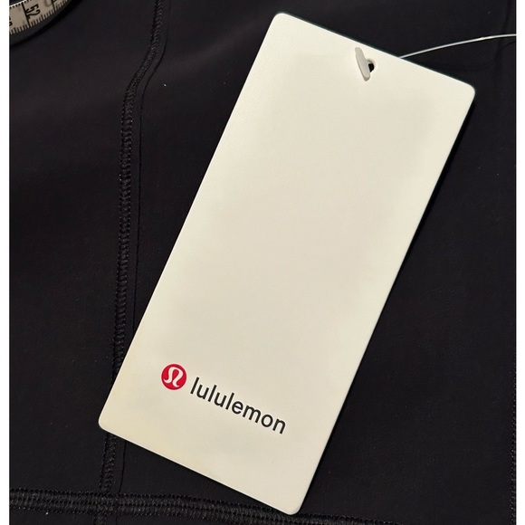 Lululemon NWT Define Dress
Black / Black in Sz XS - Picture 7 of 8